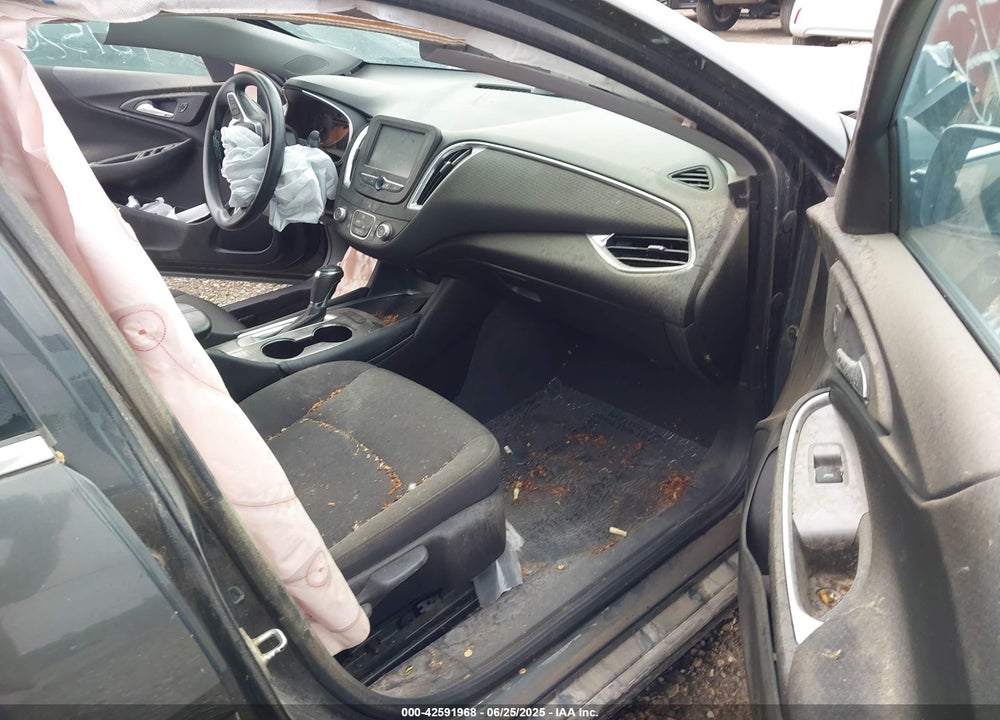 2018 CHEVROLET MALIBU VIN: 1G1ZD5ST1JF131526