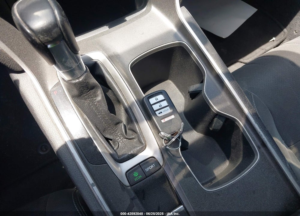 2018 HONDA ACCORD VIN: 1HGCV1F31JA190765