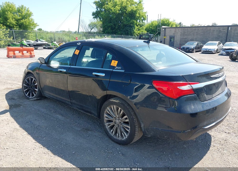 2013 CHRYSLER 200 VIN: 1C3CCBCG5DN578617