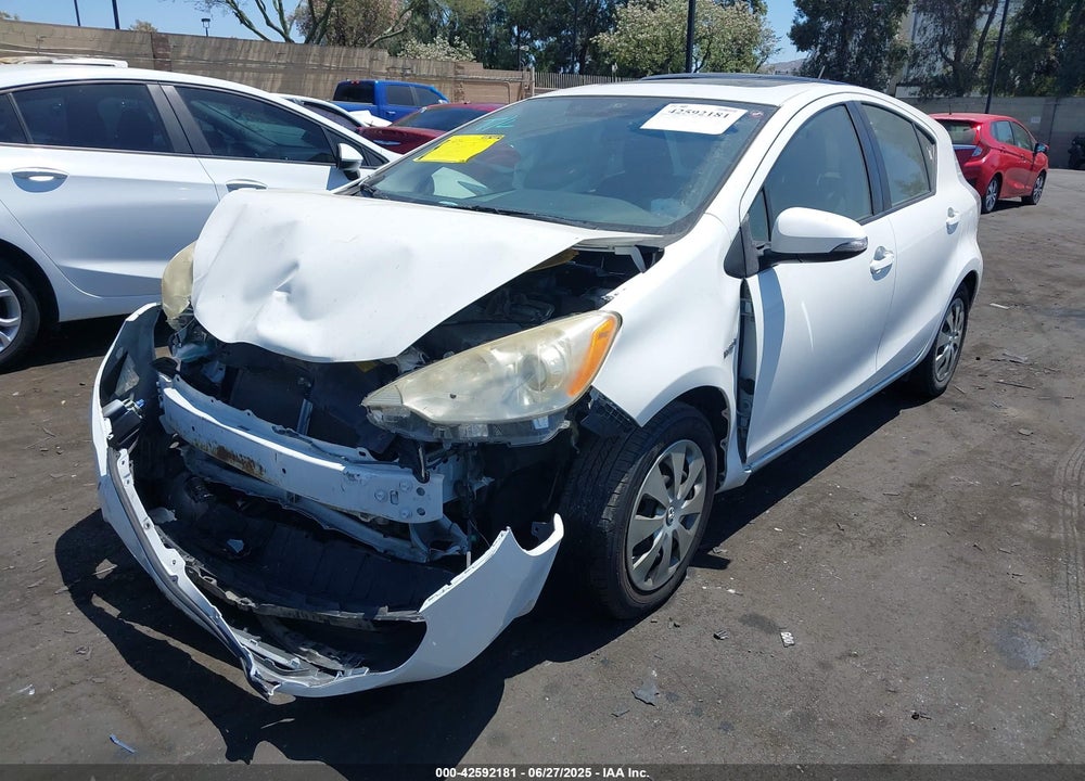 2012 TOYOTA PRIUS C THREE VIN: JTDKDTB32C1004670
