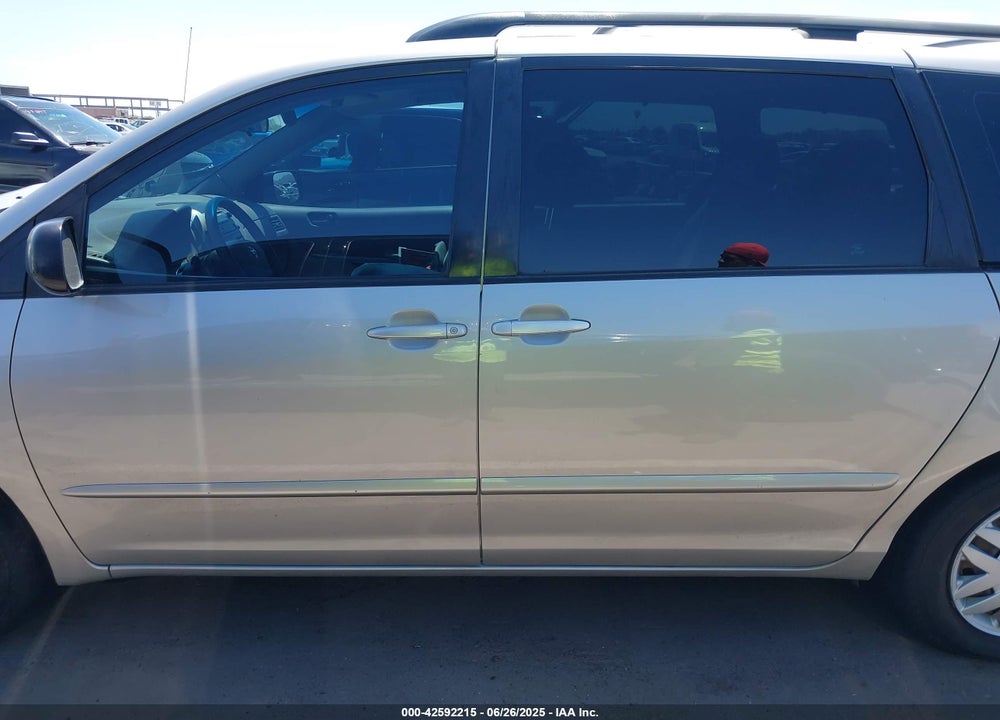 2006 TOYOTA SIENNA VIN: 5TDZA23C16S568835