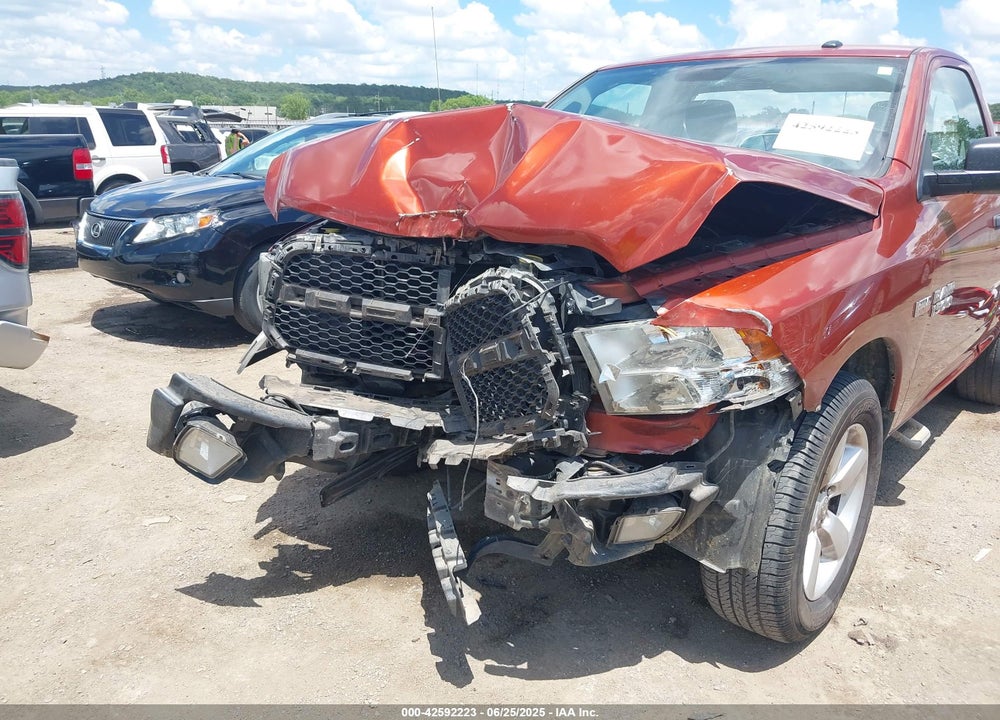 2013 RAM 1500 VIN: 3C6JR6AT6DG552813
