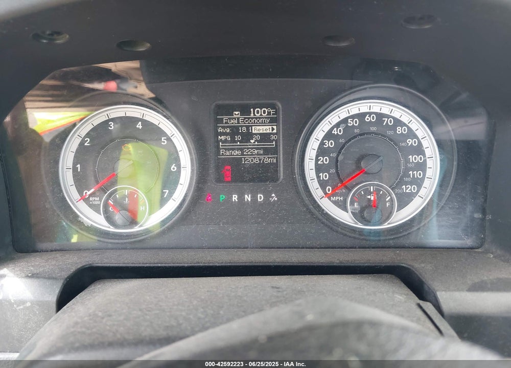 2013 RAM 1500 VIN: 3C6JR6AT6DG552813