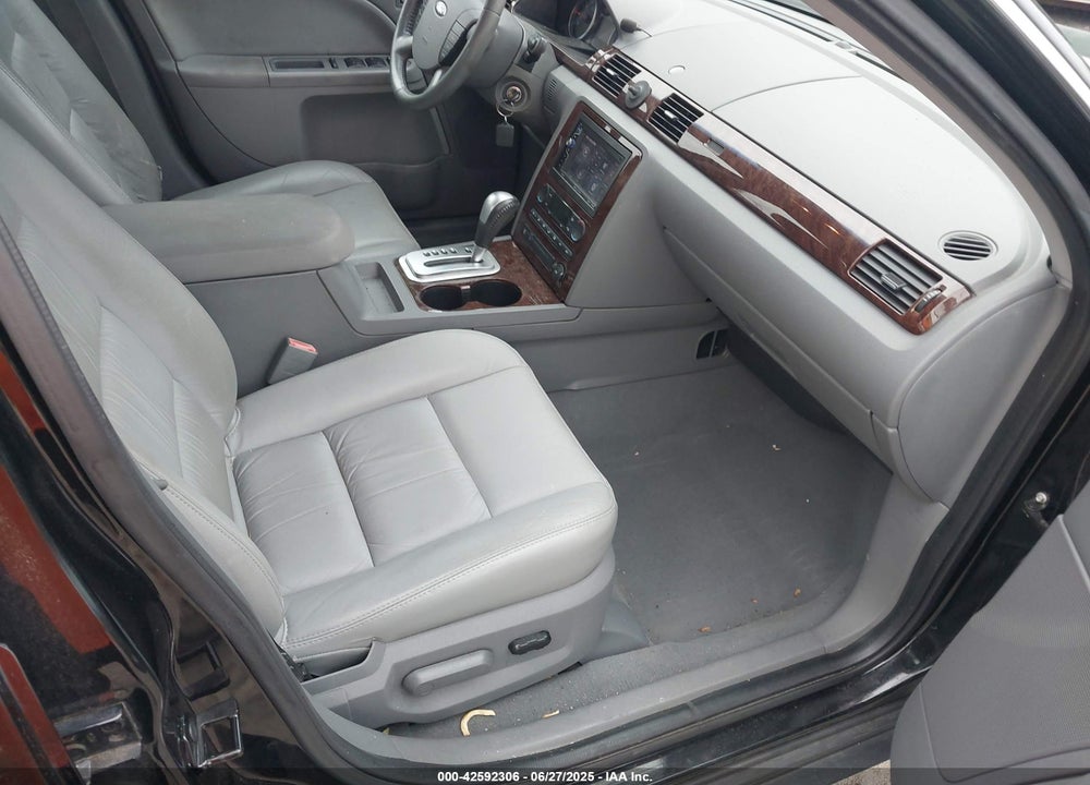 2006 FORD FIVE HUNDRED VIN: 1FAFP27106G184541