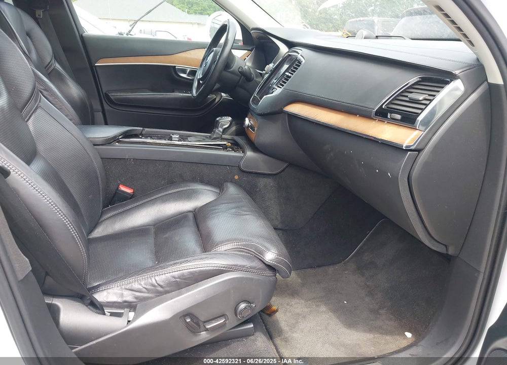 2016 VOLVO XC90 VIN: YV4A22PLXG1015164