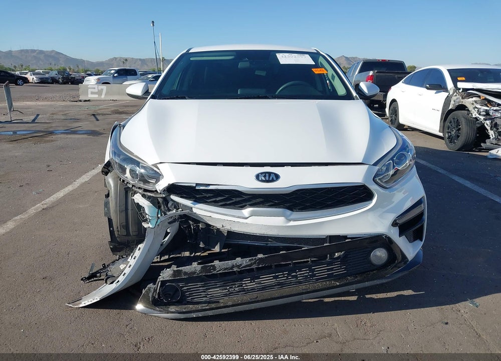 2021 KIA FORTE VIN: 3KPF24AD1ME376569