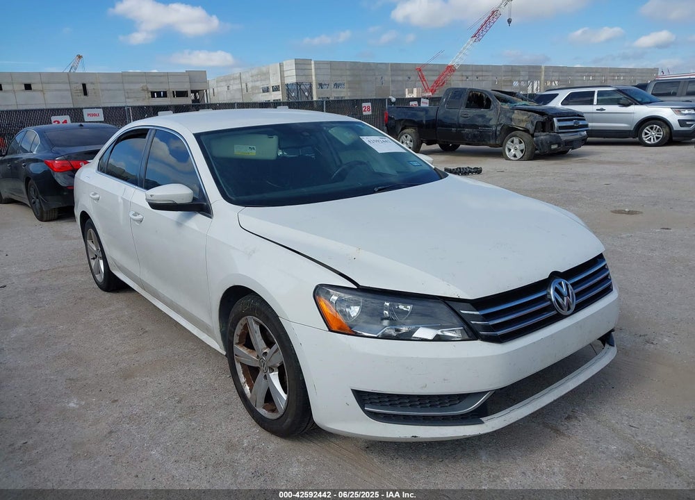 2013 VOLKSWAGEN PASSAT 2.5L SE VIN: 1VWBH7A30DC134298