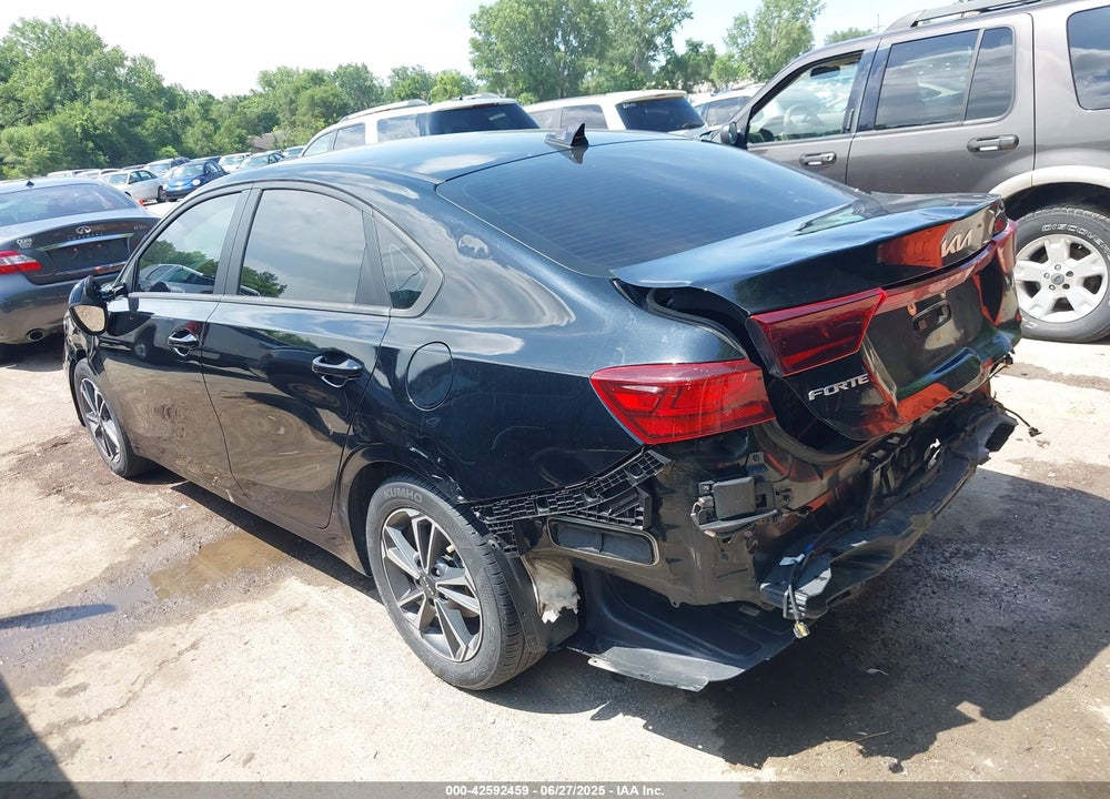 2023 KIA FORTE VIN: 3KPF24AD9PE581058