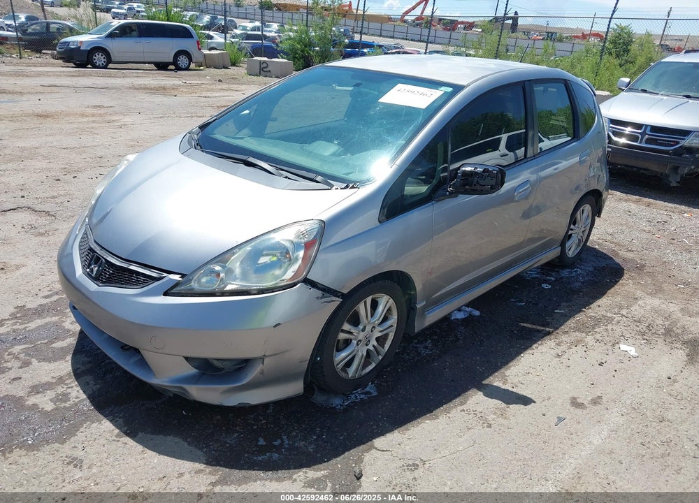 2010 HONDA FIT VIN: JHMGE8H46AC020466