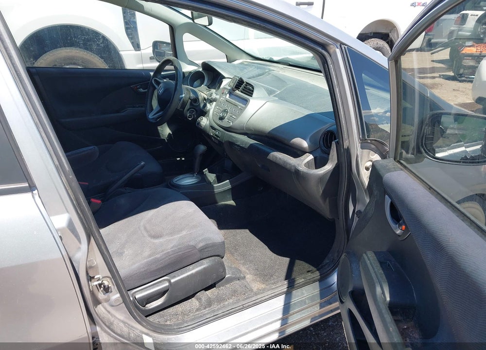 2010 HONDA FIT VIN: JHMGE8H46AC020466