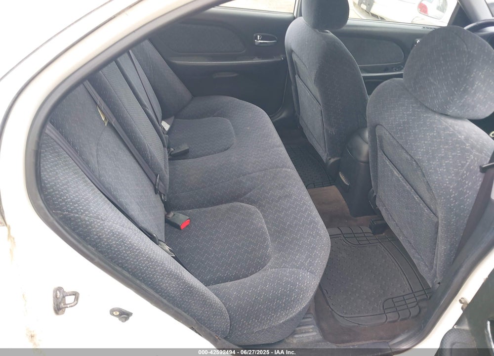 2004 HYUNDAI SONATA VIN: KMHWF25S34A045671