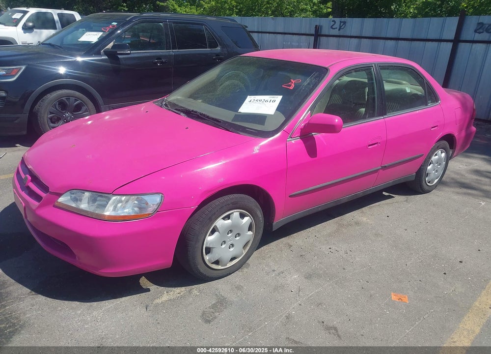 1998 HONDA ACCORD LX VIN: 1HGCG5640WA057156