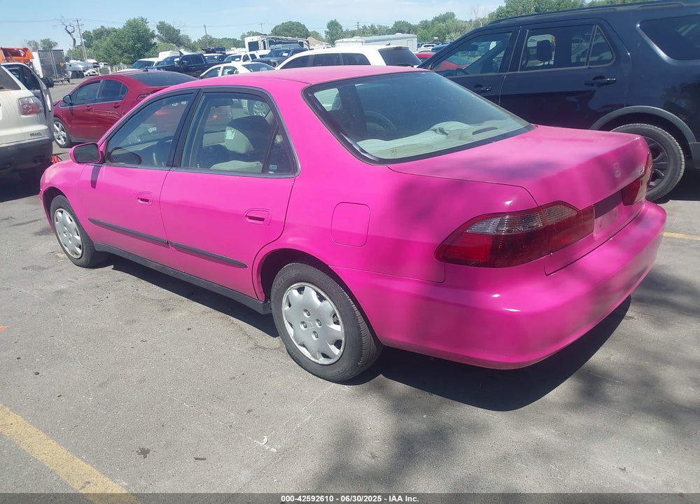 1998 HONDA ACCORD LX VIN: 1HGCG5640WA057156