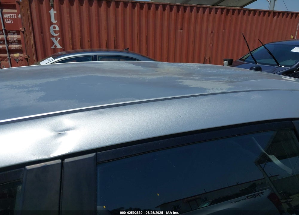 2012 HONDA FIT VIN: JHMGE8H33CC030446