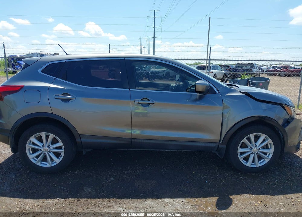 2017 NISSAN ROGUE SPORT VIN: JN1BJ1CP9HW012292