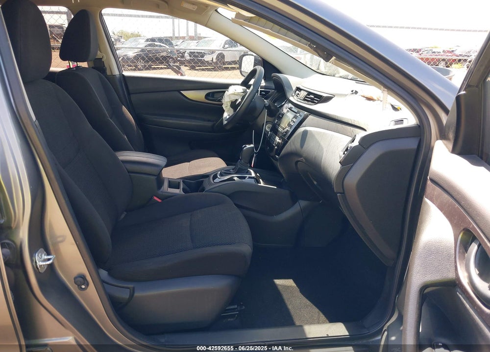 2017 NISSAN ROGUE SPORT VIN: JN1BJ1CP9HW012292