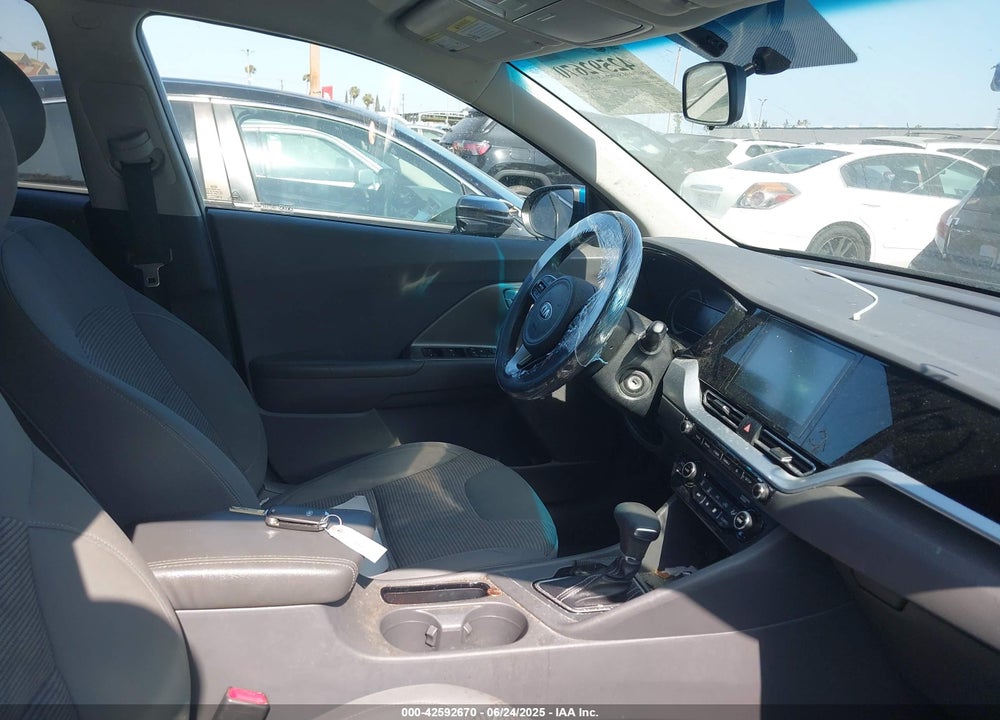 2020 KIA NIRO VIN: KNDCB3LC0L5394718