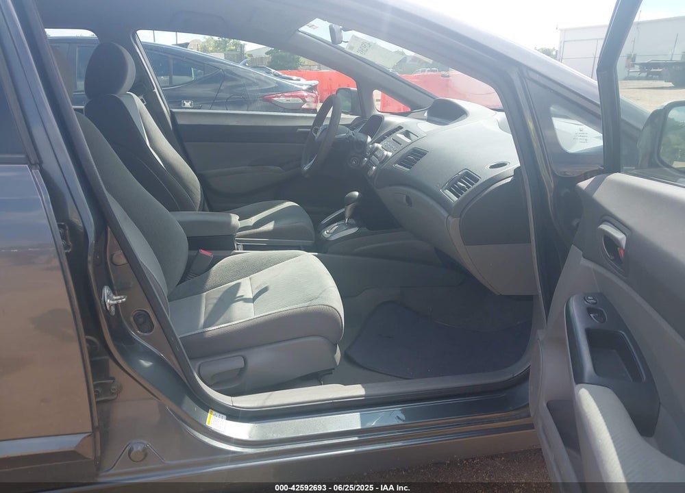2010 HONDA CIVIC VIN: 2HGFA1F52AH535958