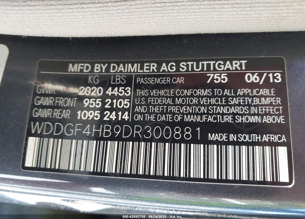 2013 MERCEDES-BENZ C CLASS VIN: WDDGF4HB9DR300881