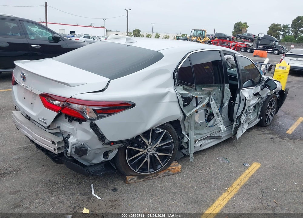 2024 TOYOTA CAMRY HYBRID VIN: 4T1S31AK2RU078139