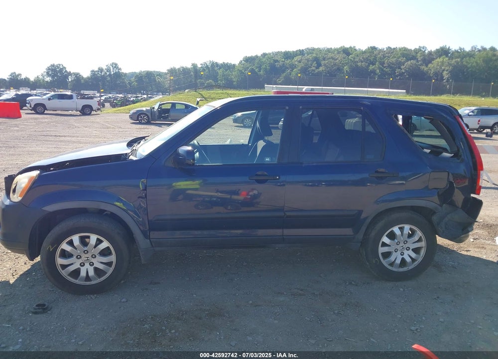 2006 HONDA CR-V VIN: JHLRD78826C048236