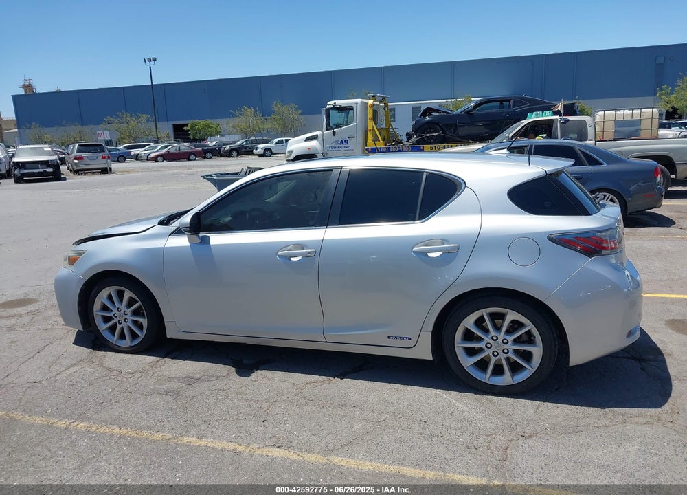2013 LEXUS CT 200H VIN: JTHKD5BH8D2129559