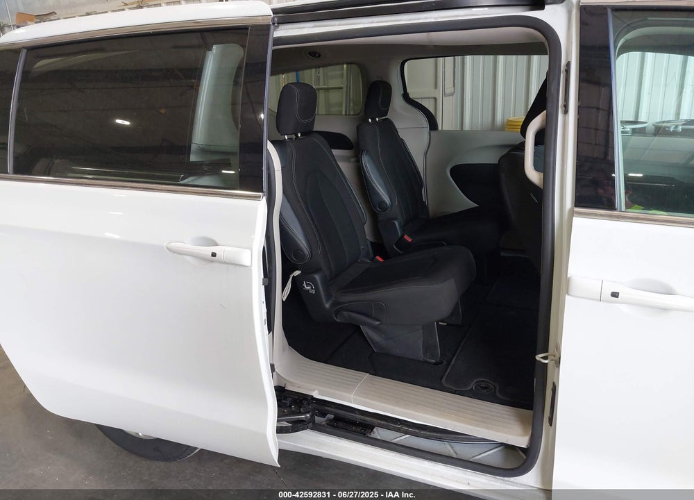 2023 CHRYSLER VOYAGER VIN: 2C4RC1CG6PR525139
