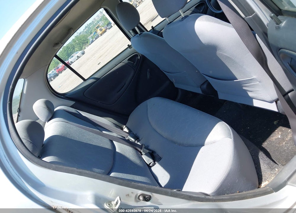 2003 TOYOTA ECHO VIN: JTDBT123135049213