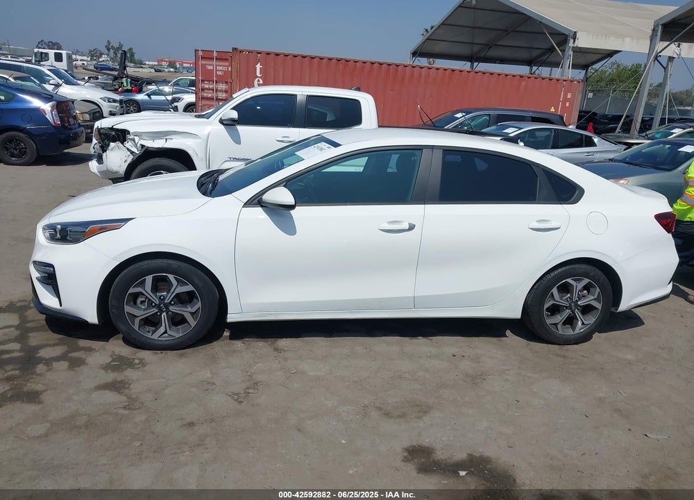 2021 KIA FORTE LXS VIN: 3KPF24AD0ME406662