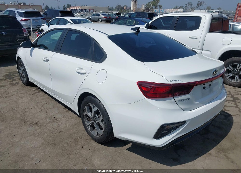 2021 KIA FORTE LXS VIN: 3KPF24AD0ME406662