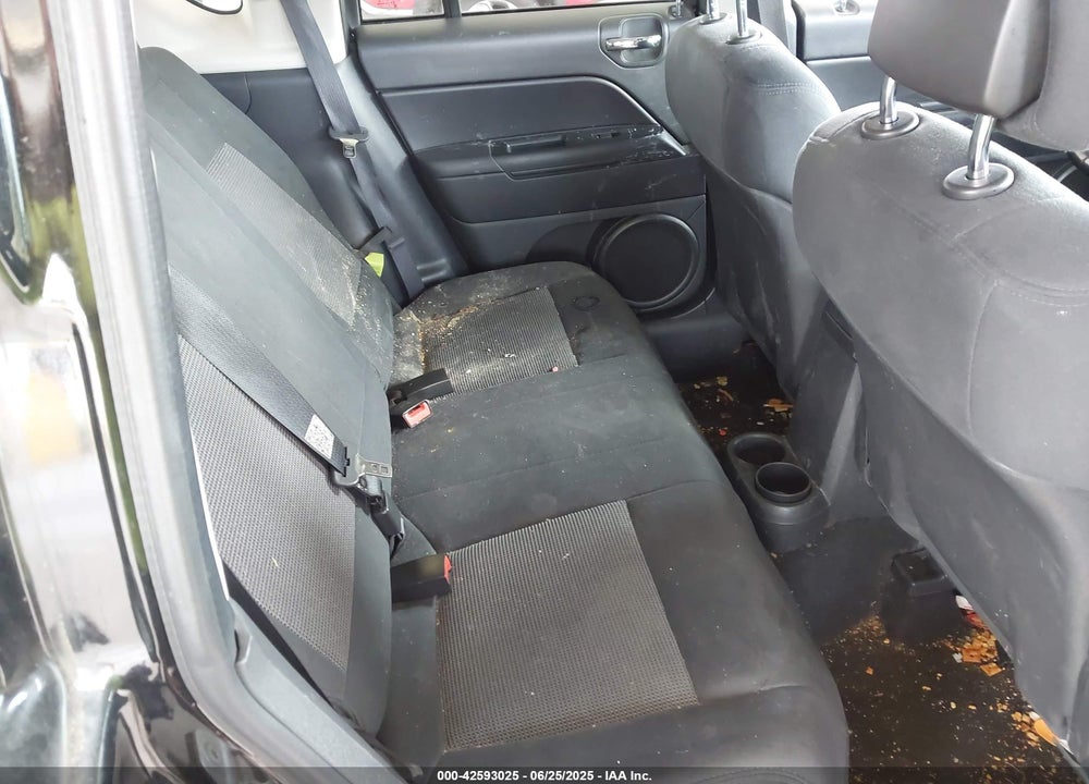 2011 JEEP COMPASS VIN: 1J4NT1FB6BD229283