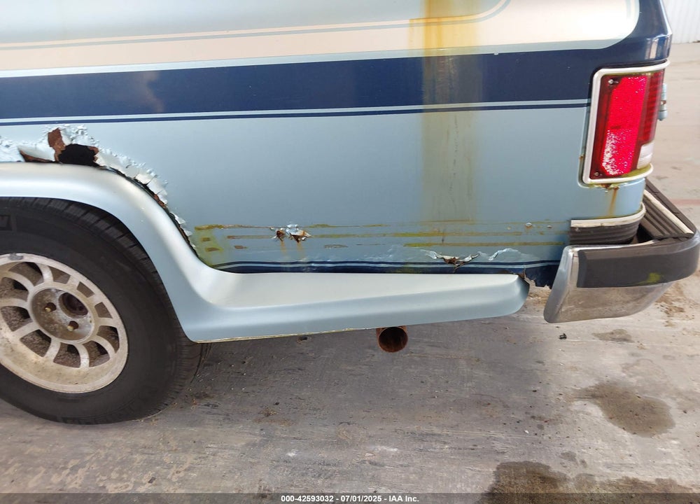 1989 GMC SUBURBAN R15 CONVENTIONAL VIN: 1GKER16K7KF509078
