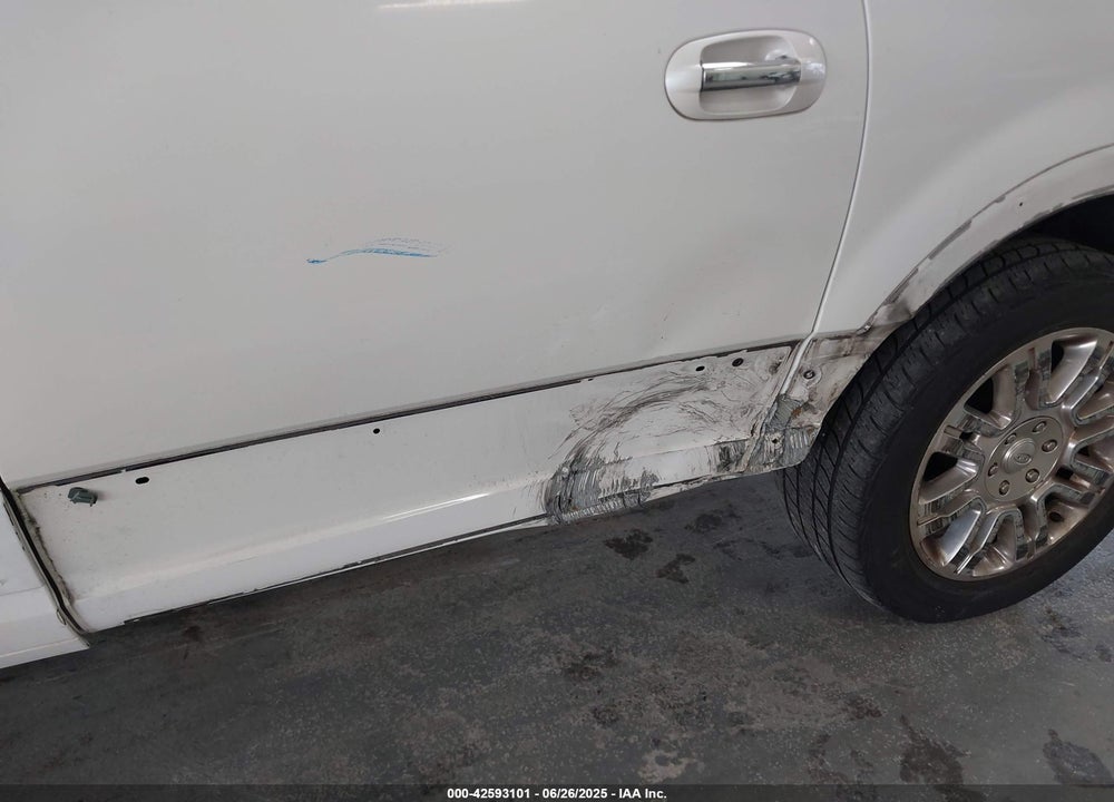 2011 FORD EXPEDITION EL VIN: 1FMJK1K50BEF09892