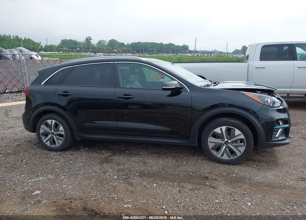 2022 KIA NIRO EV VIN: KNDCC3LG9N5158765