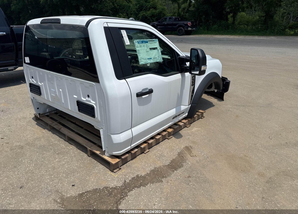 2024 FORD F-550 CHASSIS VIN: 1FDUF5HTXRED41221