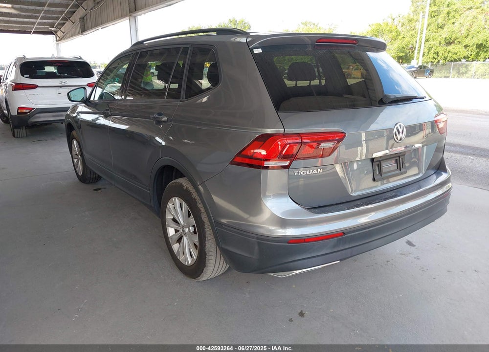 2018 VOLKSWAGEN TIGUAN VIN: 3VV1B7AX5JM052288