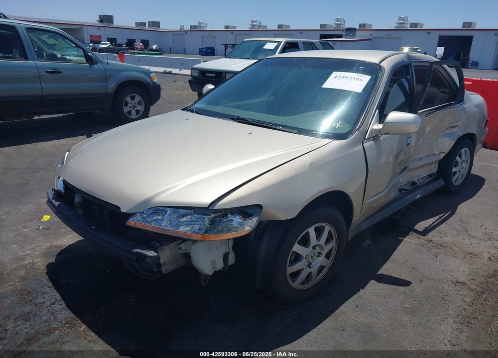 2002 HONDA ACCORD 2.3 LX VIN: 3HGCG665X2G703605
