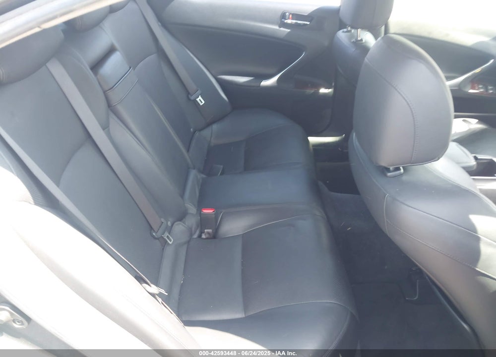 2007 LEXUS IS 250 VIN: JTHBK262772051192