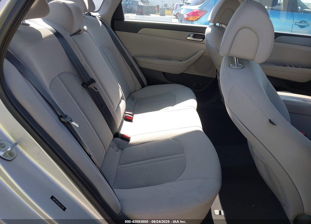 2016 HYUNDAI SONATA SE VIN: 5NPE24AF2GH377338