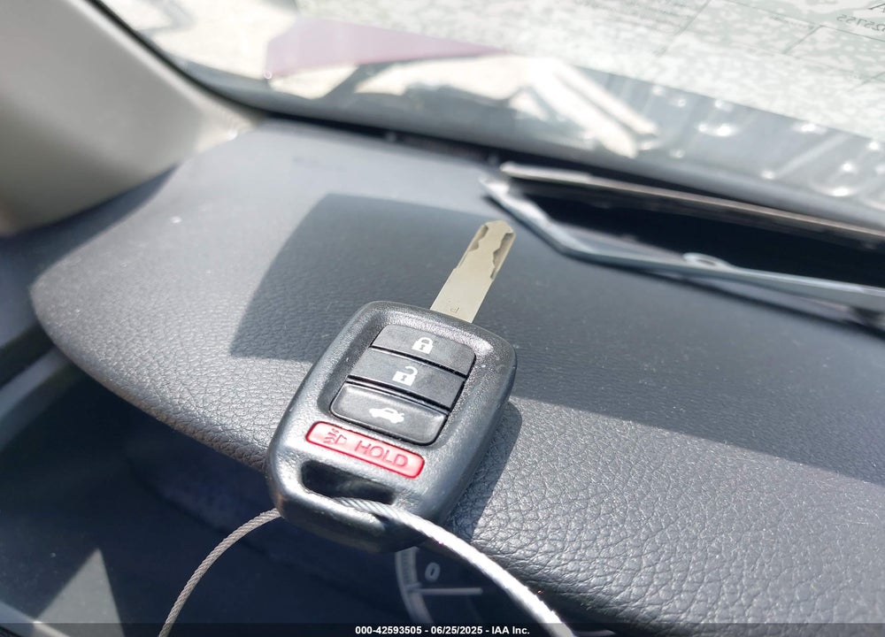 2016 HONDA ACCORD VIN: 1HGCR2F33GA025755