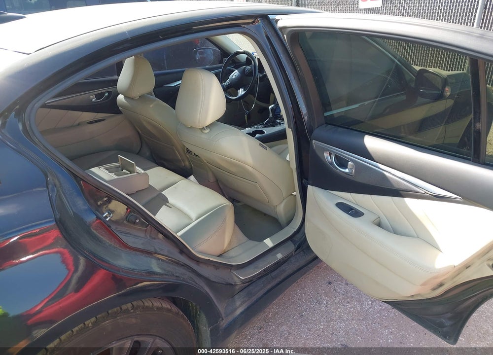2017 INFINITI Q50 3.0T PREMIUM VIN: JN1EV7AP4HM740380