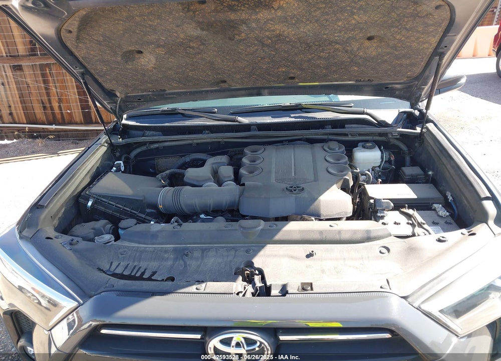 2024 TOYOTA 4RUNNER TRD OFF ROAD PREMIUM VIN: JTERU5JR9R6228218