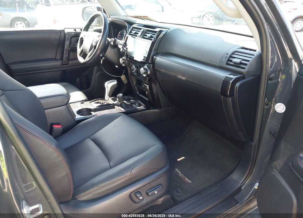 2024 TOYOTA 4RUNNER TRD OFF ROAD PREMIUM VIN: JTERU5JR9R6228218