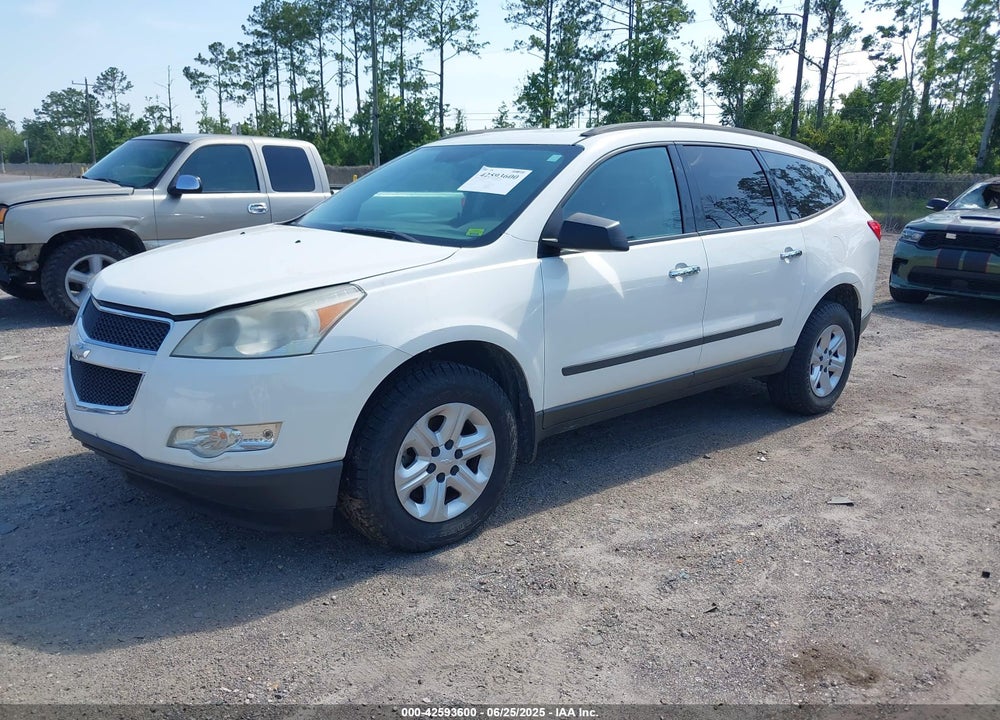 2011 CHEVROLET TRAVERSE VIN: 1GNKREED4BJ110402