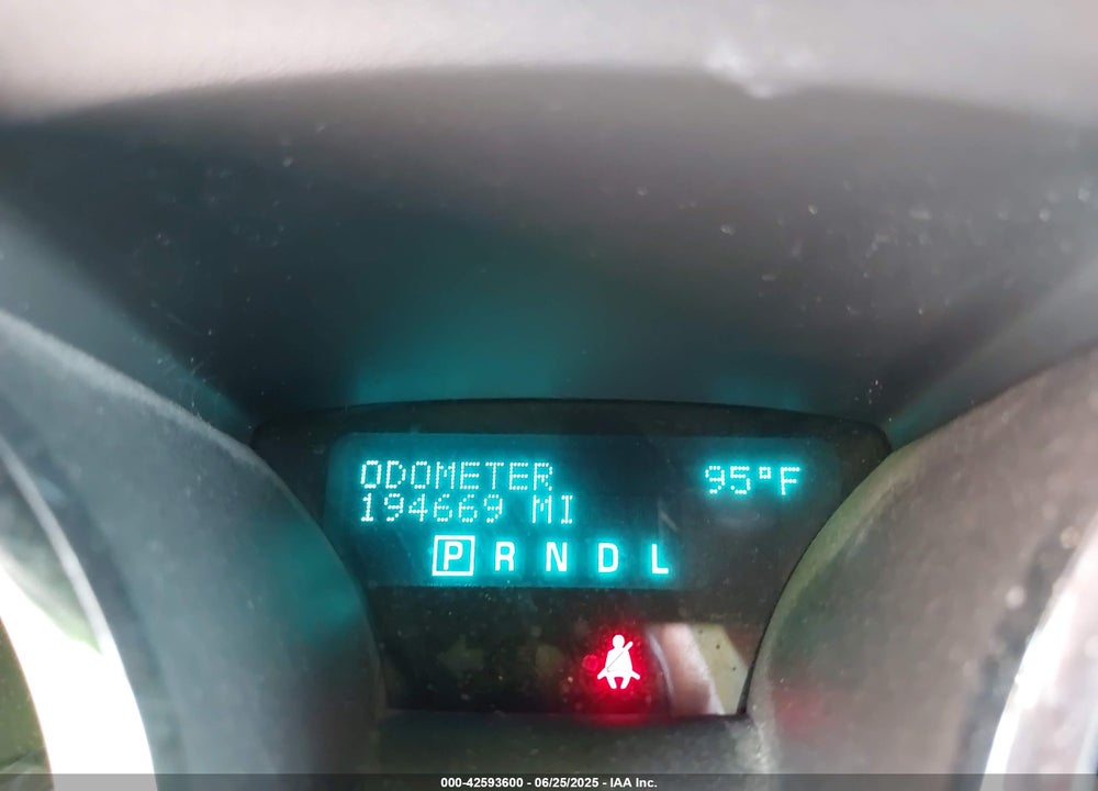 2011 CHEVROLET TRAVERSE VIN: 1GNKREED4BJ110402