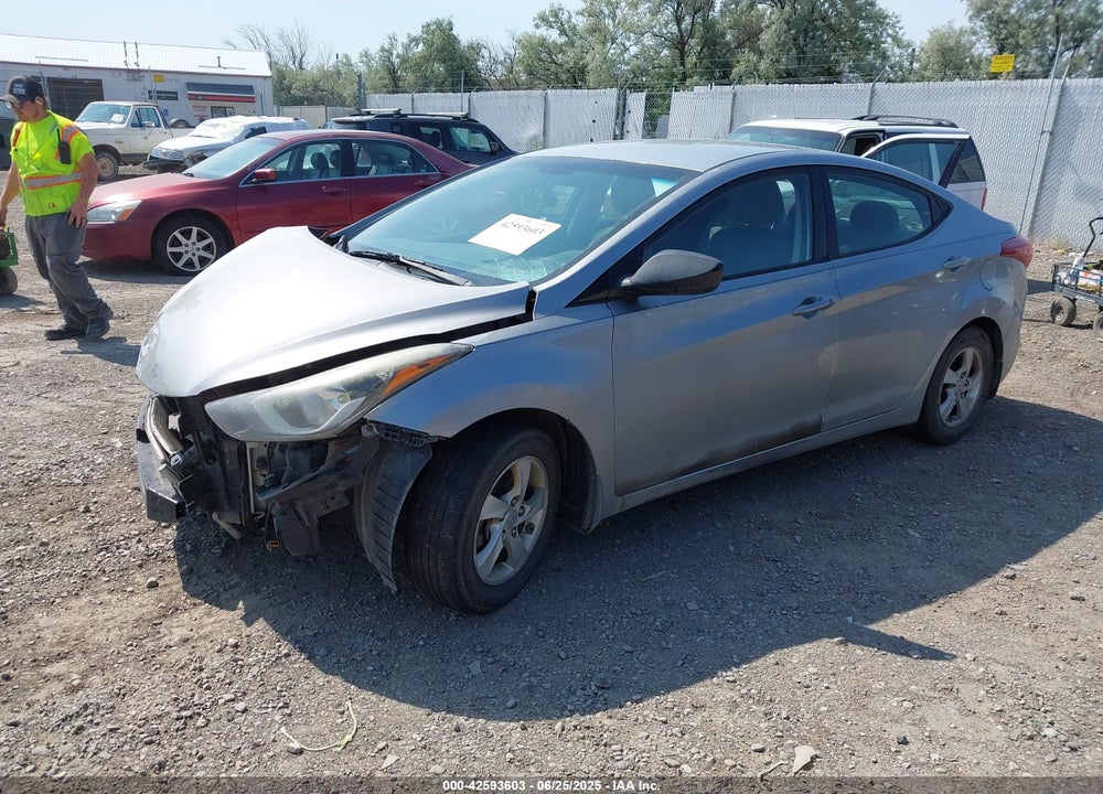 2015 HYUNDAI ELANTRA VIN: 5NPDH4AEXFH577562