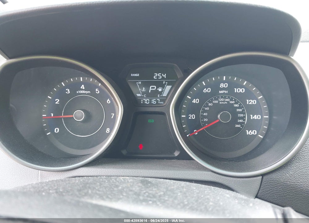 2016 HYUNDAI ELANTRA VIN: 5NPDH4AE8GH669478