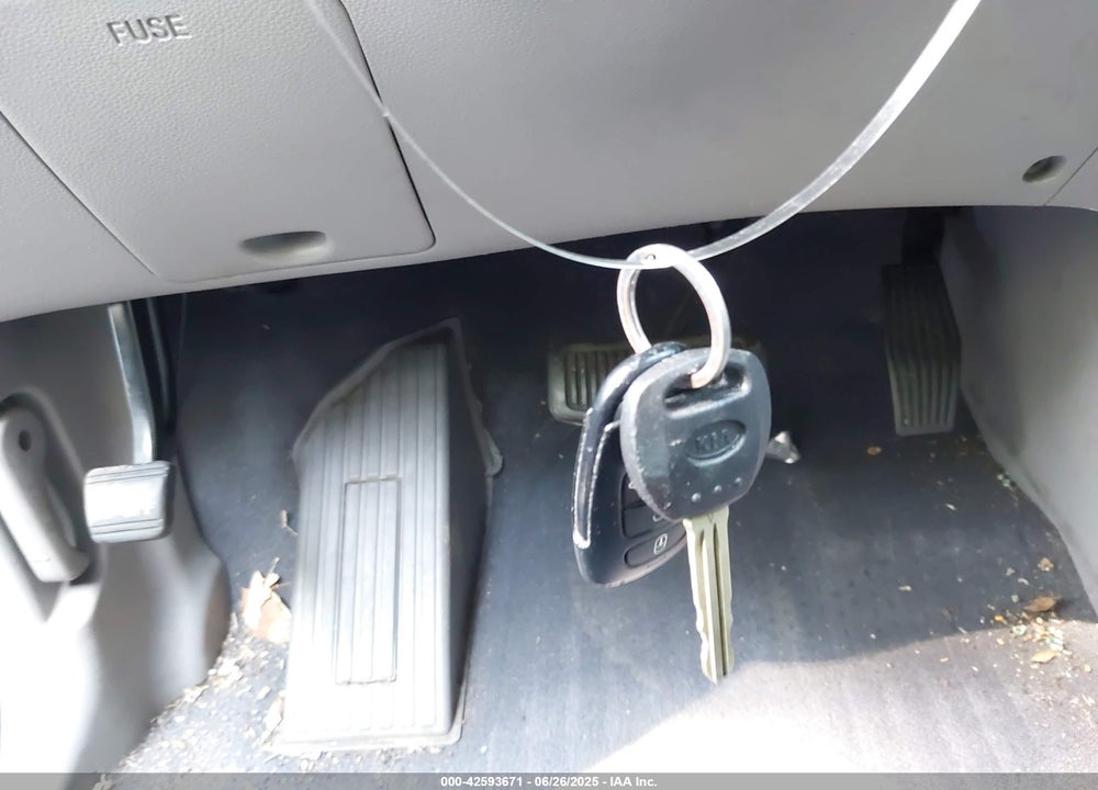 2010 KIA SEDONA VIN: KNDMG4C37A6340352