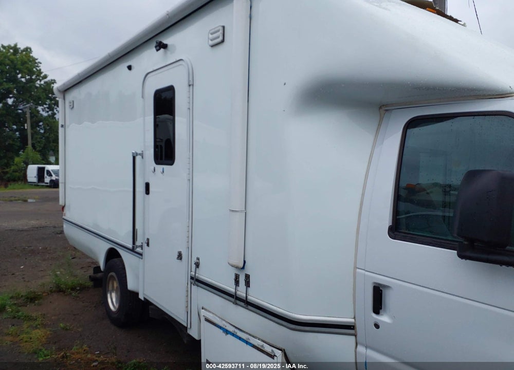 2021 FORD E-450 CUTAWAY VIN: 1FDXE4FN3MDC00438