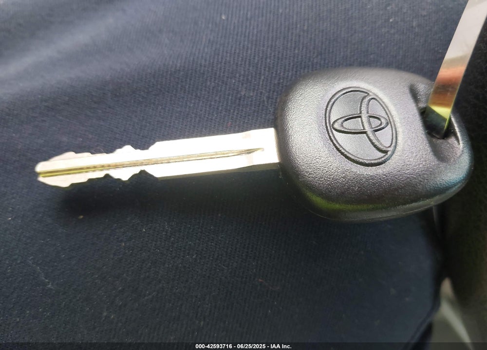 2015 TOYOTA SIENNA L 7 PASSENGER VIN: 5TDZK3DC1FS527378